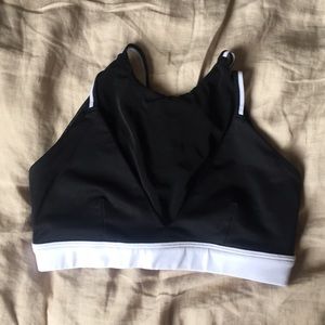 Alo yoga field bra
